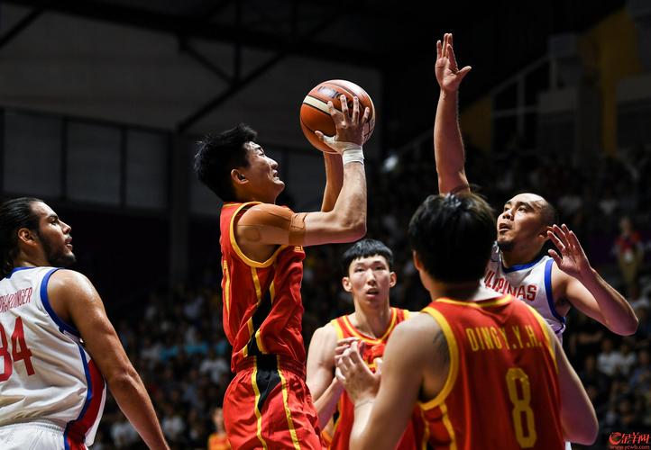 中国男篮大胜菲律宾全场回放